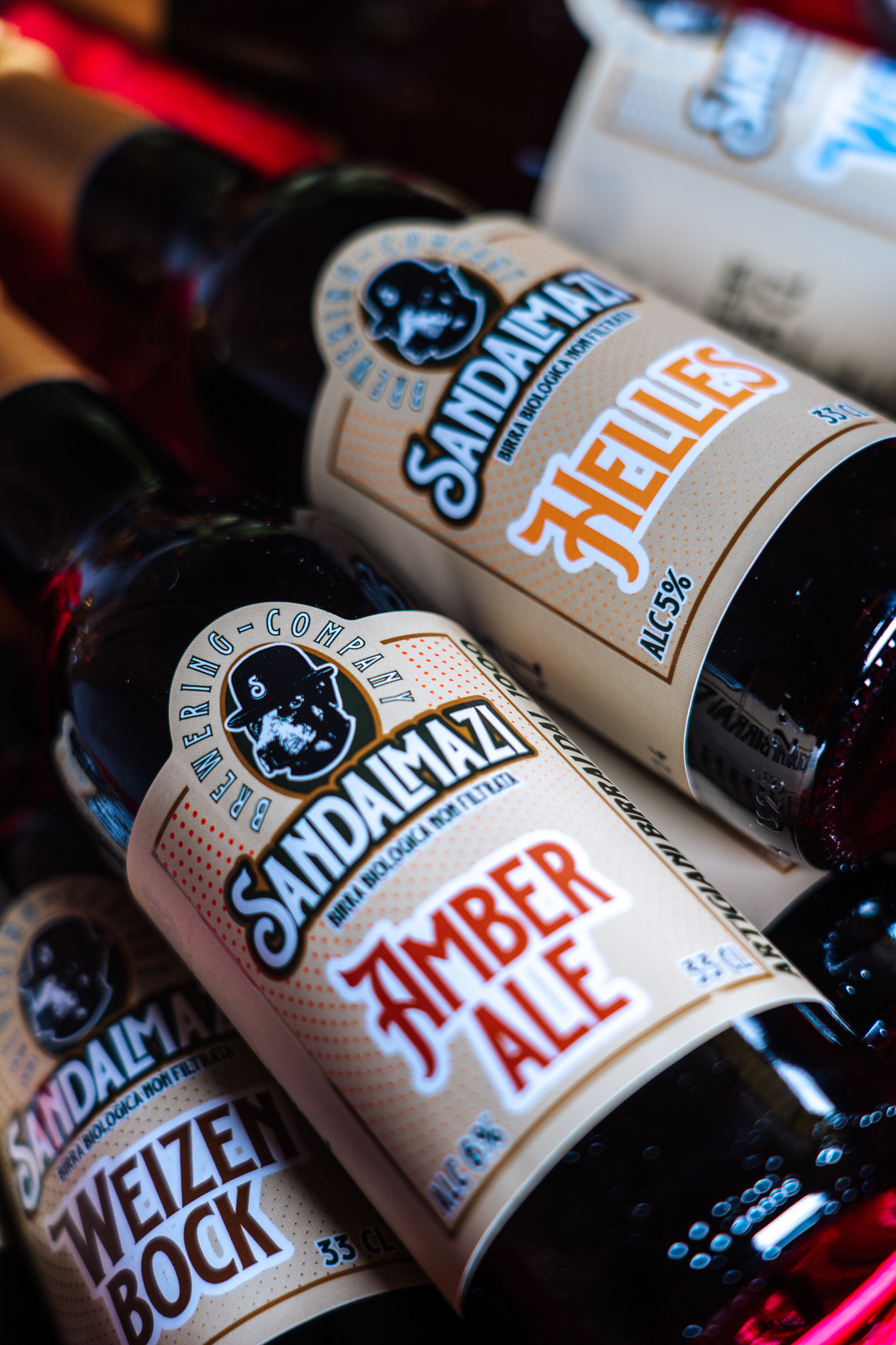 Bottiglie di birra Sandalmazi Amber Ale, Helles e Weizen Bock